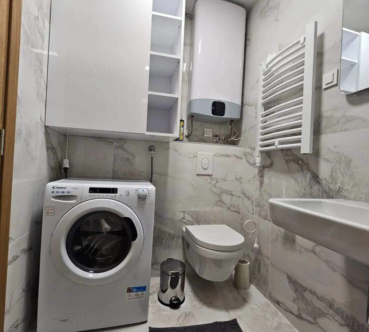 Izdavanje, dvosoban stan, 48m², City Kvart, Podgorica