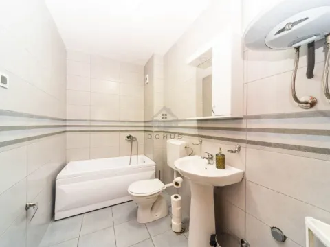 Izdavanje, poslovni prostor, 43m², Tuški Put, Podgorica - image 10