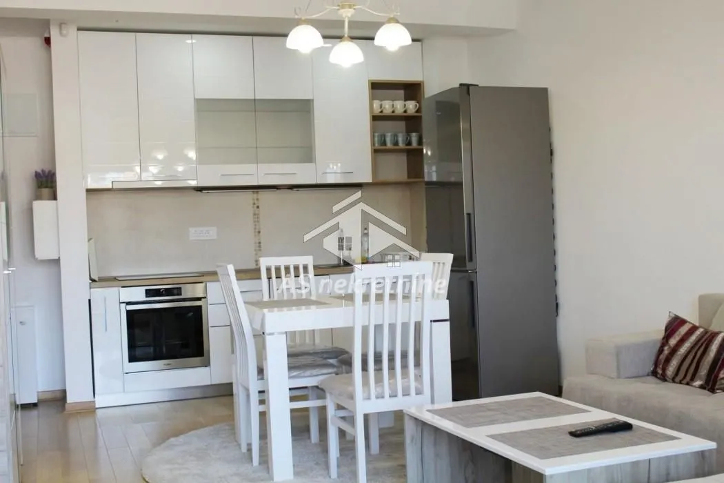 Izdavanje, dvosoban stan, 50m², Lekino Brdo, Voždovac Sve Podlokacije