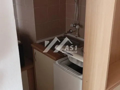 Izdavanje, stan, 21m², Grbavica, Novi Sad Sve Podlokacije - image 3