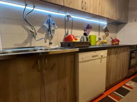 Izdavanje, dvosoban stan, 53m², Pod Goricom, Podgorica - image 2