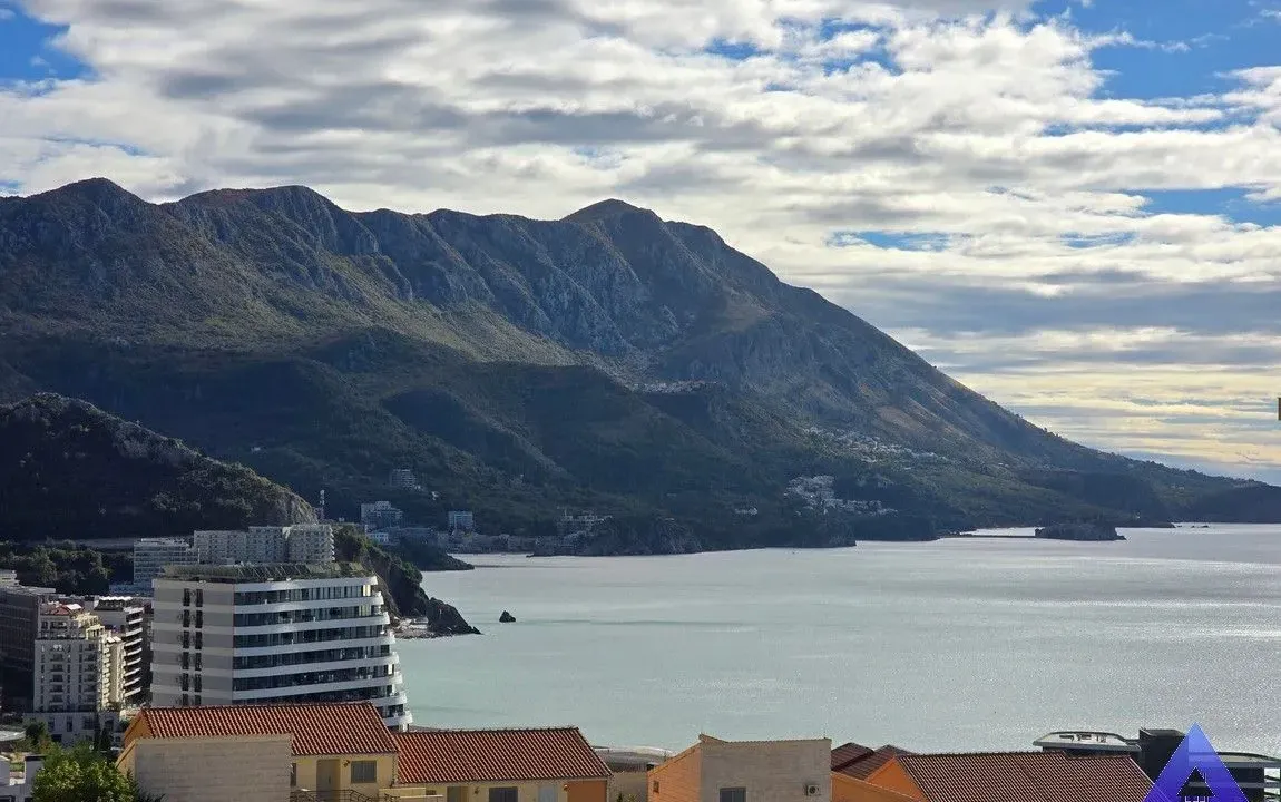 Prodaja, jednosoban stan, 67m², Bečići, Budva