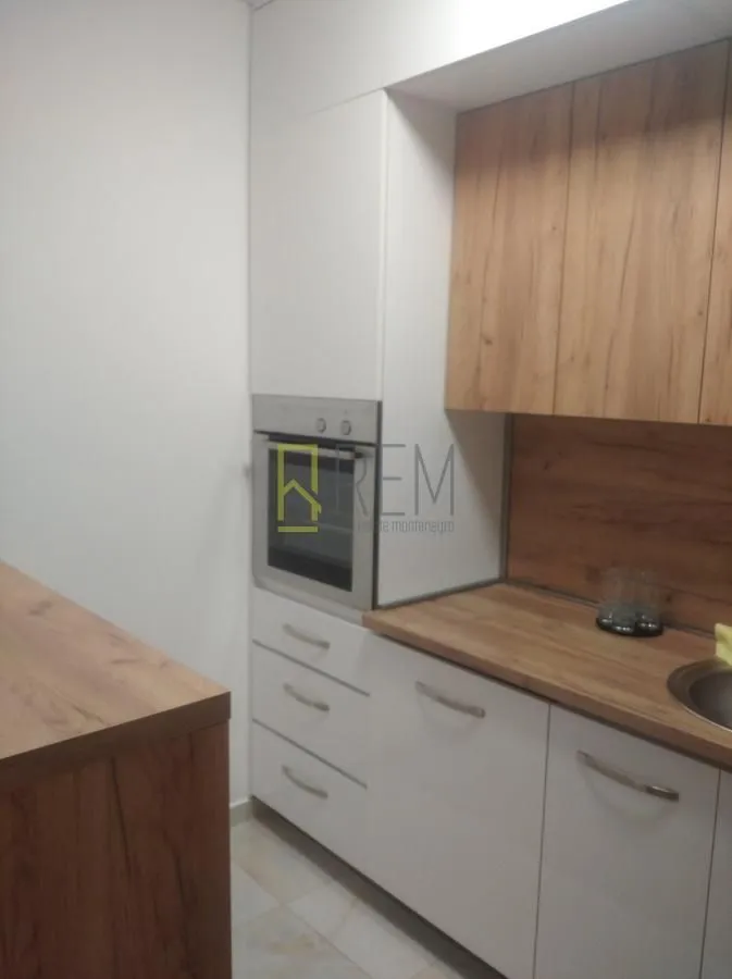 Rent, one bedroom apartment, 49m², Stari Aerodrom, Podgorica