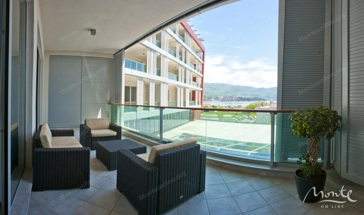 Prodaja, dvosoban stan, 95m², Budva, Crna Gora