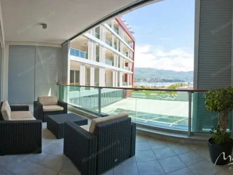 Prodaja, dvosoban stan, 95m², Budva, Crna Gora