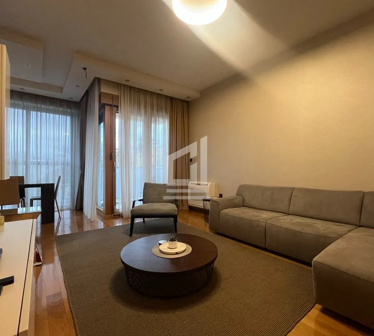 Izdavanje, dvosoban stan, 78m², Momišići, Podgorica