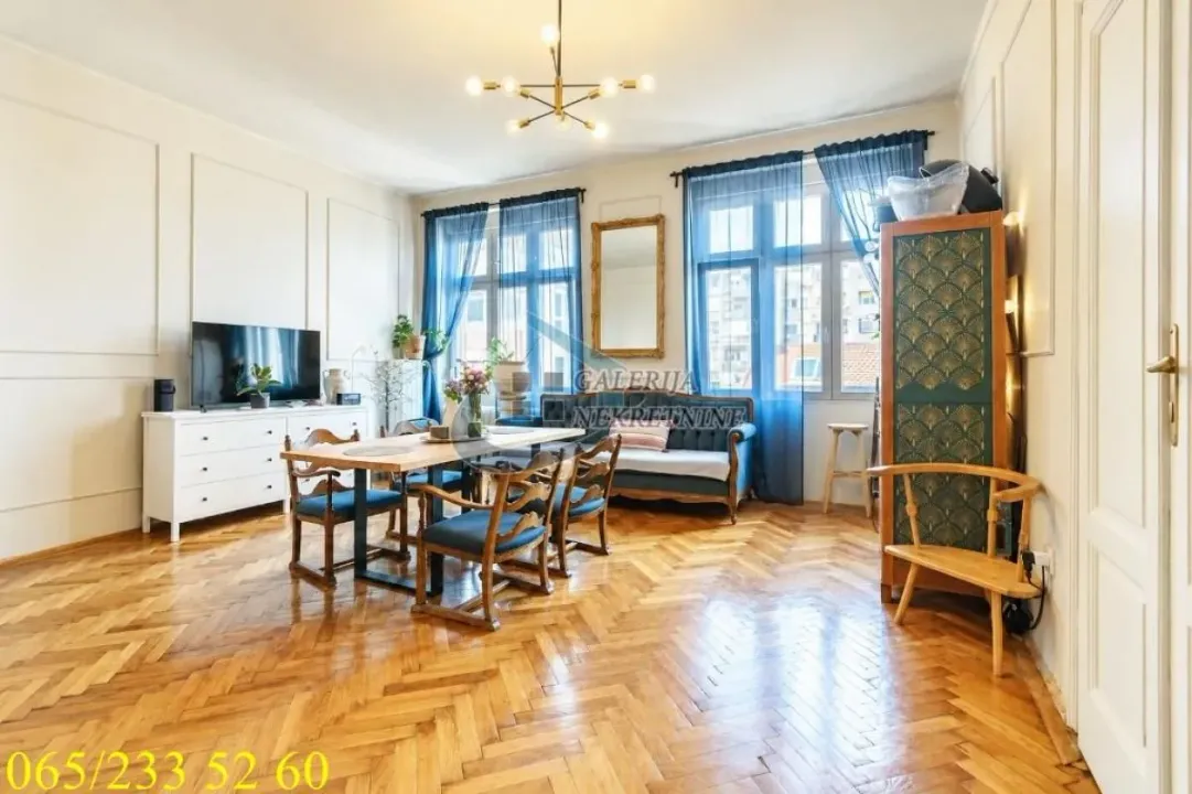 Prodaja, četvorosoban stan, 153m², Stari Grad, Beograd