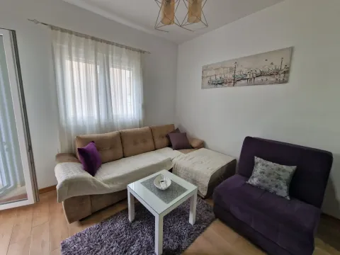 Izdavanje, garsonjera, 30m², Budva, Crna Gora - image 8
