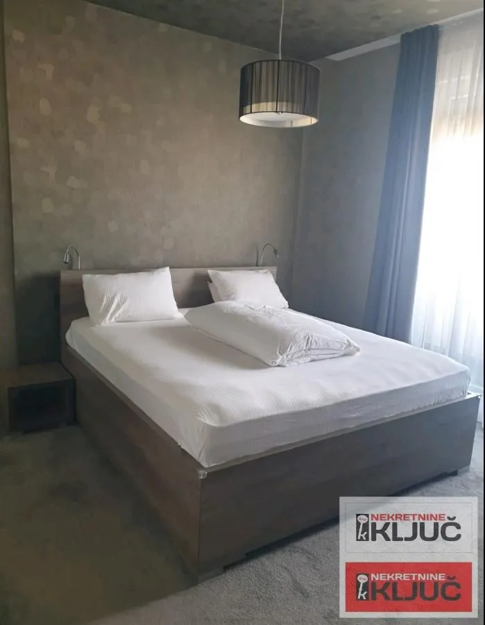 Izdavanje, trosoban stan, 136m², Sajmište, Novi Sad