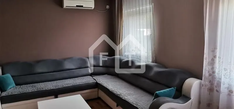 Izdavanje, stan, 120m², Zemun Sve Podlokacije, Beograd