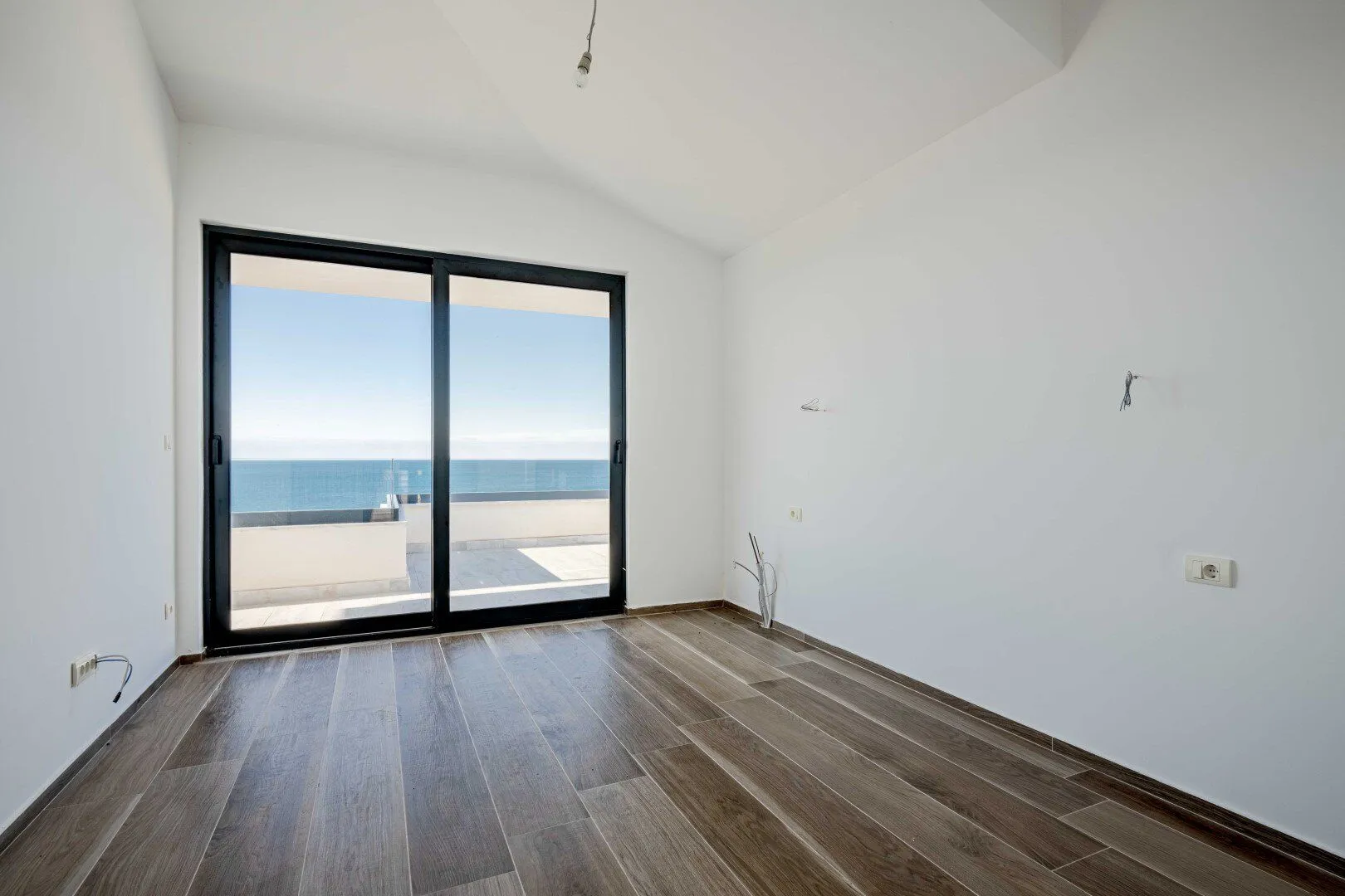 Sale, house, 370m², Utjeha, Bar