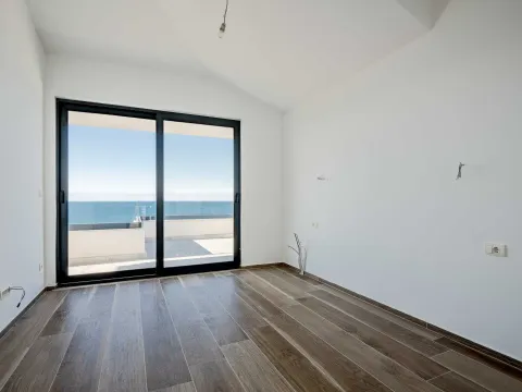 Prodaja, kuća, 370m², Utjeha, Bar - image 16