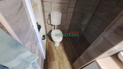 Izdavanje, kuća, 200m², Salajka, Novi Sad Sve Podlokacije - image 15