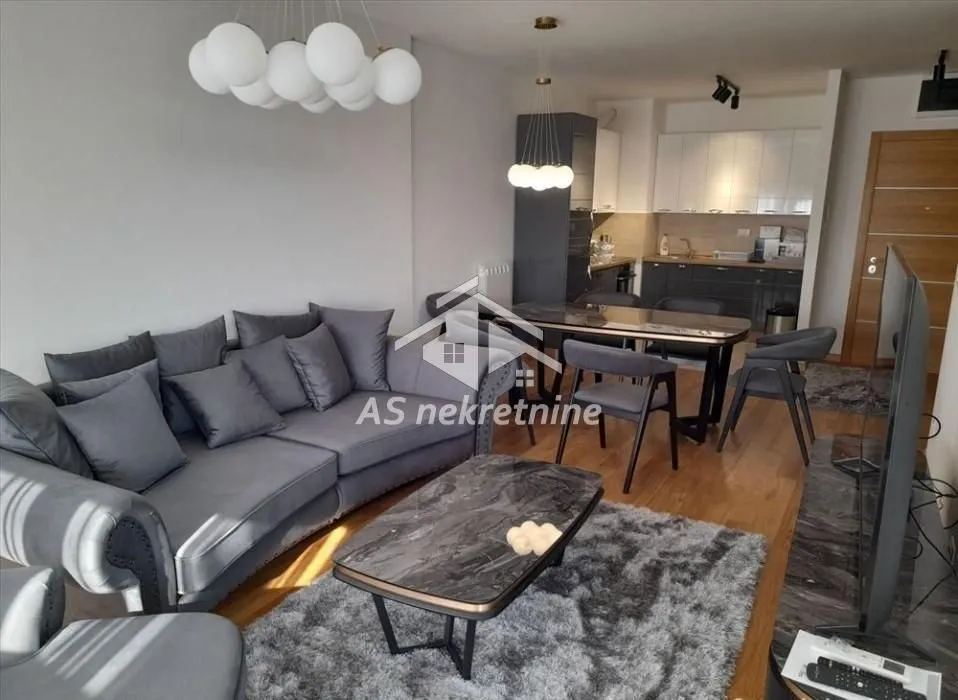 Rent, four bedroom apartment, 105m², Novi Beograd Blok 65, Novi Beograd Sve Podlokacije