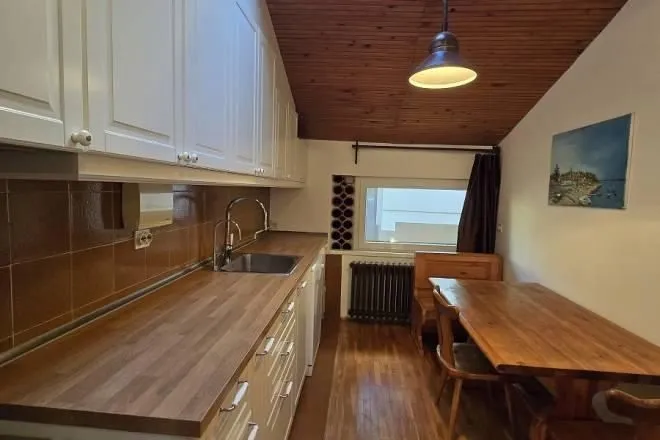 Izdavanje, četvorosoban stan, 102m², Olimp, Zvezdara Sve Podlokacije