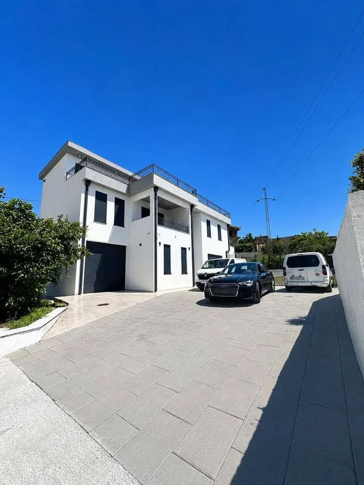 Sale, house, 380m², Bar, Crna Gora