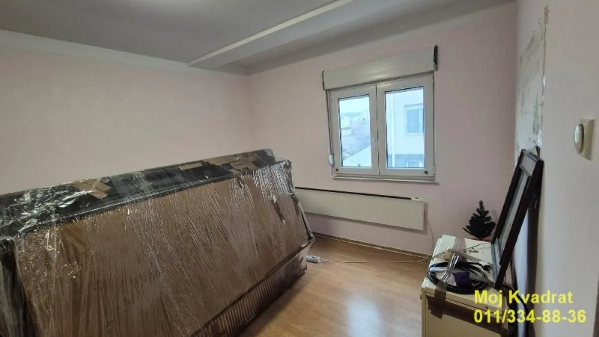 Prodaja, dvosoban stan, 37m², Đeram Pijaca, Beograd