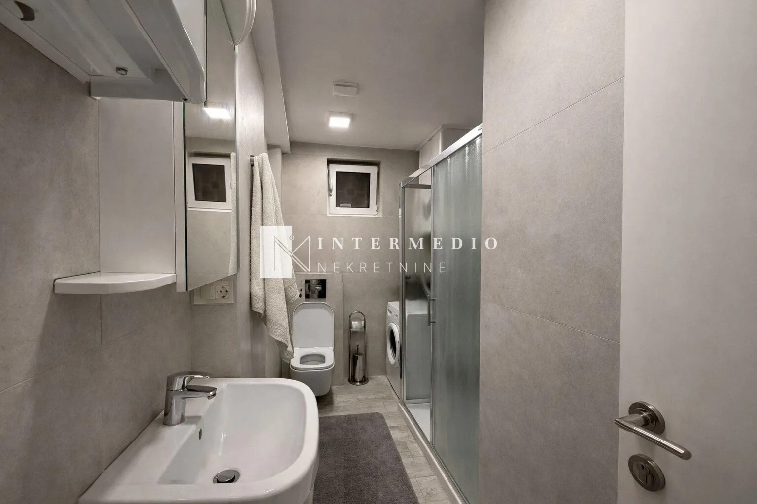 Prodaja, četvorosoban stan, 106m², Centar, Herceg Novi