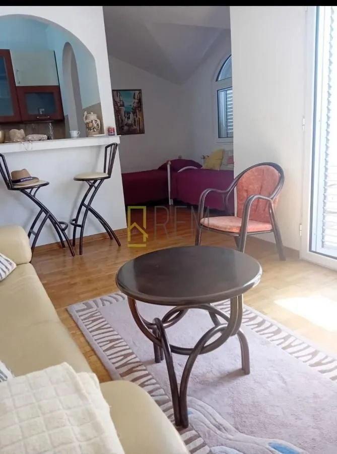 Sale, one bedroom apartment, 45m², Podkošljun, Budva