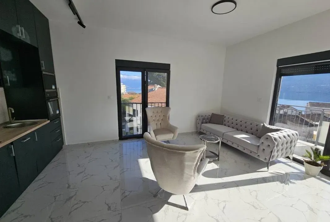 Prodaja, jednosoban stan, 49m², Đenovići, Herceg Novi