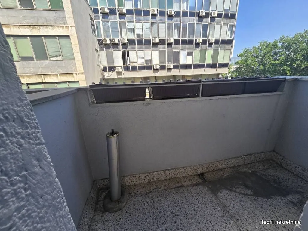 Rent, one bedroom apartment, 40m², Vračar, Šid