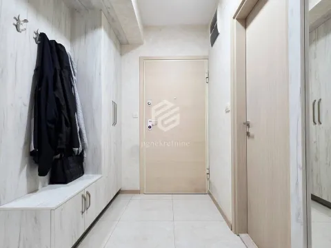 Sale, three bedroom apartment, 72m², City Kvart, Podgorica - image 17