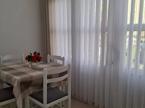 Izdavanje, garsonjera, 25m², Bijela, Herceg Novi - image 11