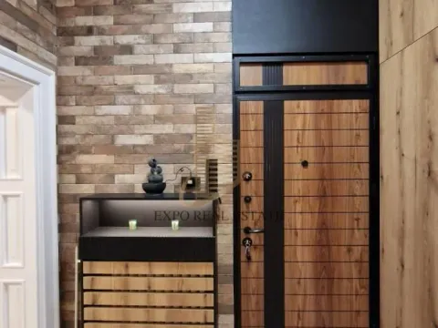 Prodaja, trosoban stan, 100m², Stari grad, Novi Sad - image 18