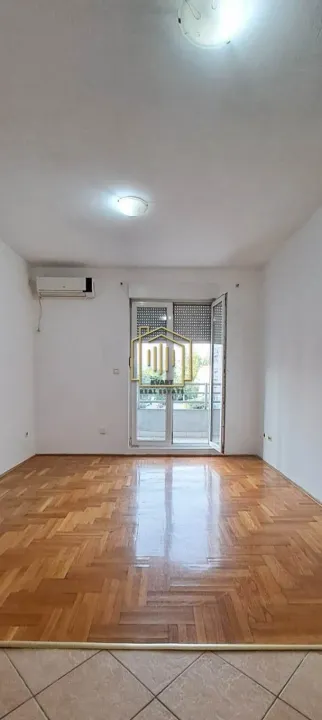 Sale, one bedroom apartment, 36m², Stari Aerodrom, Podgorica