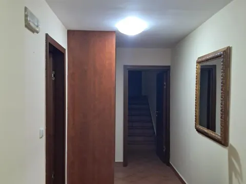 Prodaja, kuća, 200m², Gorica C, Podgorica - image 11