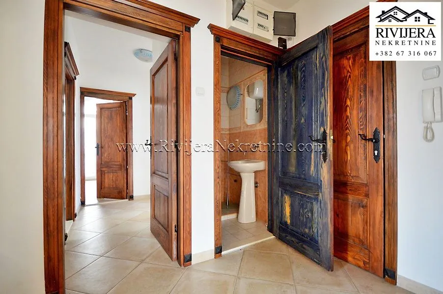 Prodaja, trosoban stan, 128m², Topla, Herceg Novi