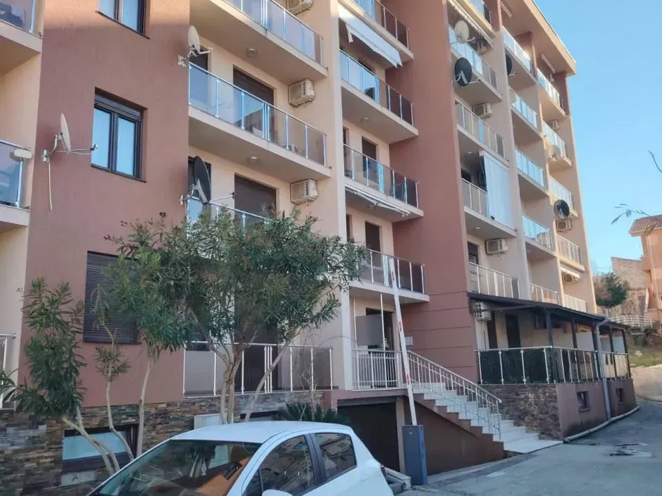 Prodaja, jednosoban stan, 40m², Bečići, Budva