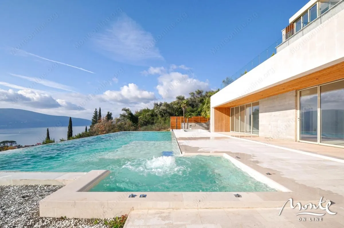 Prodaja, kuća, 791m², Donja Lastva, Tivat
