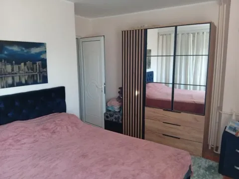 Izdavanje, trosoban stan, 56m², Južni Bulevar, Vračar Sve Podlokacije - image 3