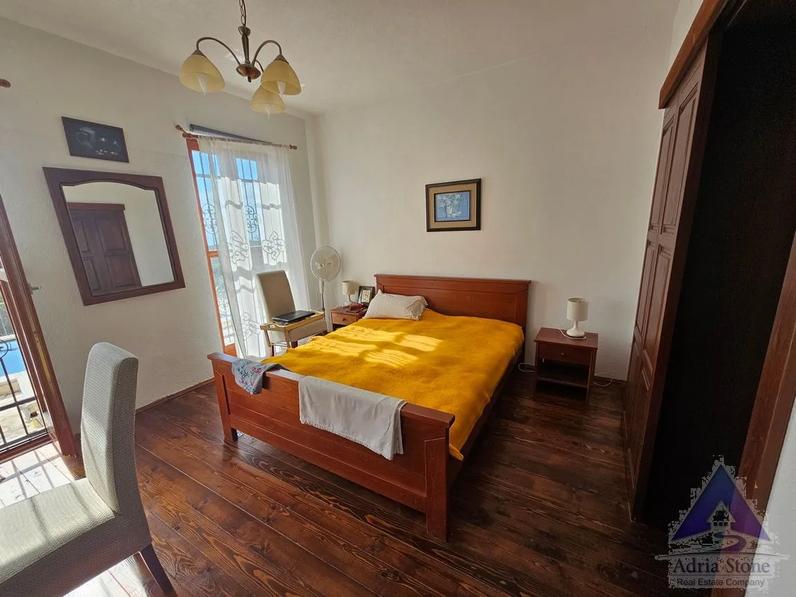Prodaja, kuća, 162m², Zagora, Kotor