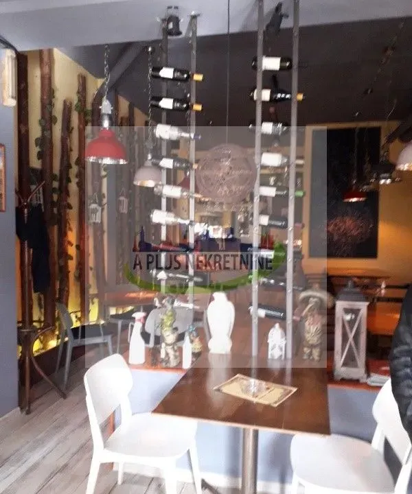 Sale, office space, 76m², Palilula, Niš