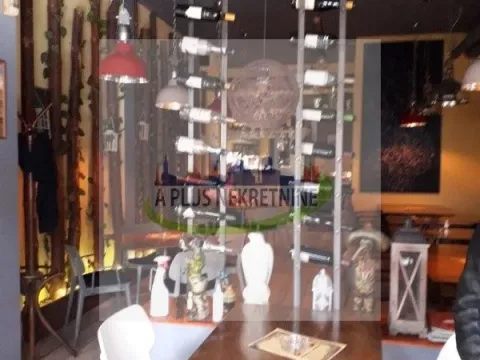 Sale, office space, 76m², Palilula, Niš