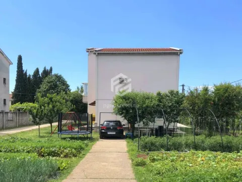 Rent, two bedroom apartment, 115m², Tološi, Podgorica - image 18