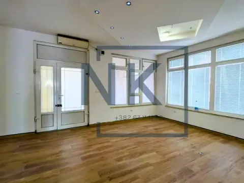 Izdavanje, poslovni prostor, 138m², Stari Aerodrom, Podgorica - image 2