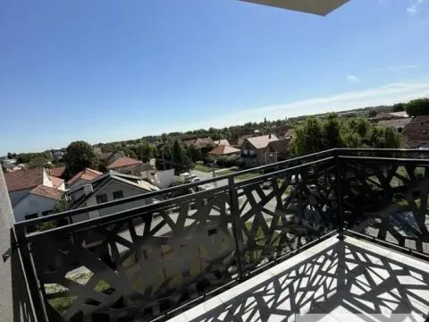 Izdavanje, trosoban stan, 69m², Nova Pazova, Stara Pazova - image 12