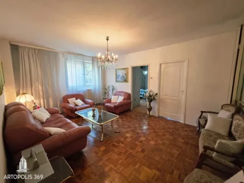 Prodaja, četvorosoban stan, 79m², Novi Beograd Blok 1 Fontana, Novi Beograd Sve Podlokacije - image 2