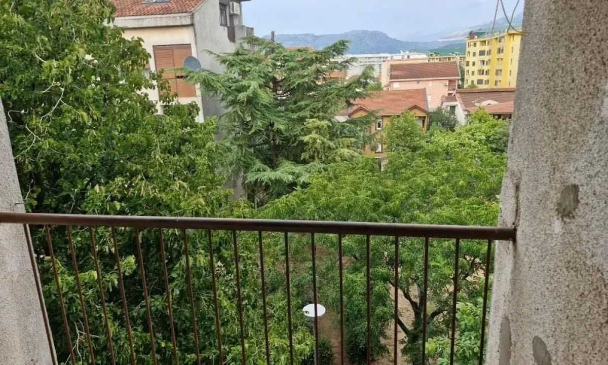 Prodaja, dvosoban stan, 58m², Stari Aerodrom, Podgorica