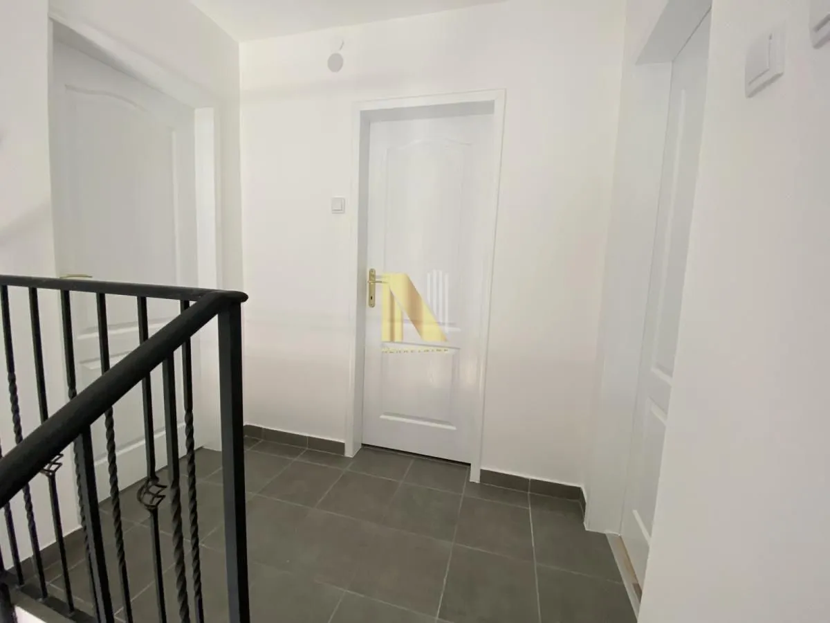 Prodaja, kuća, 105m², Petrovaradin, Novi Sad