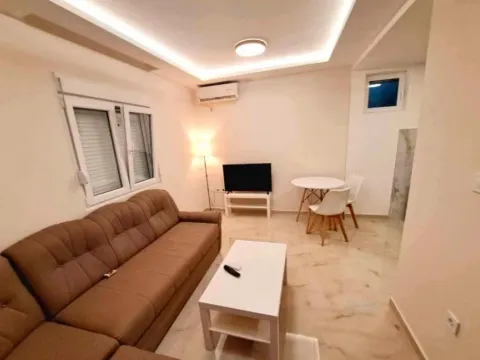 Izdavanje, garsonjera, 32m², Bjeliši, Bar - image 1