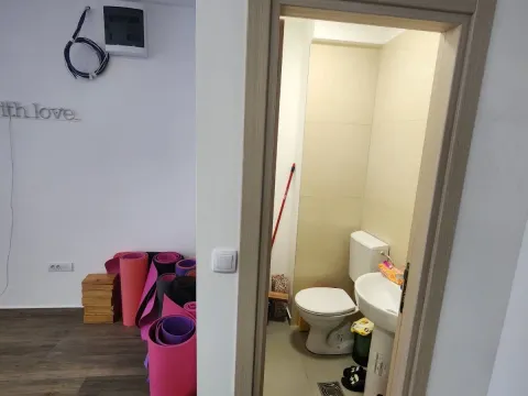 Izdavanje, poslovni prostor, 40m², Rozino, Budva - image 2