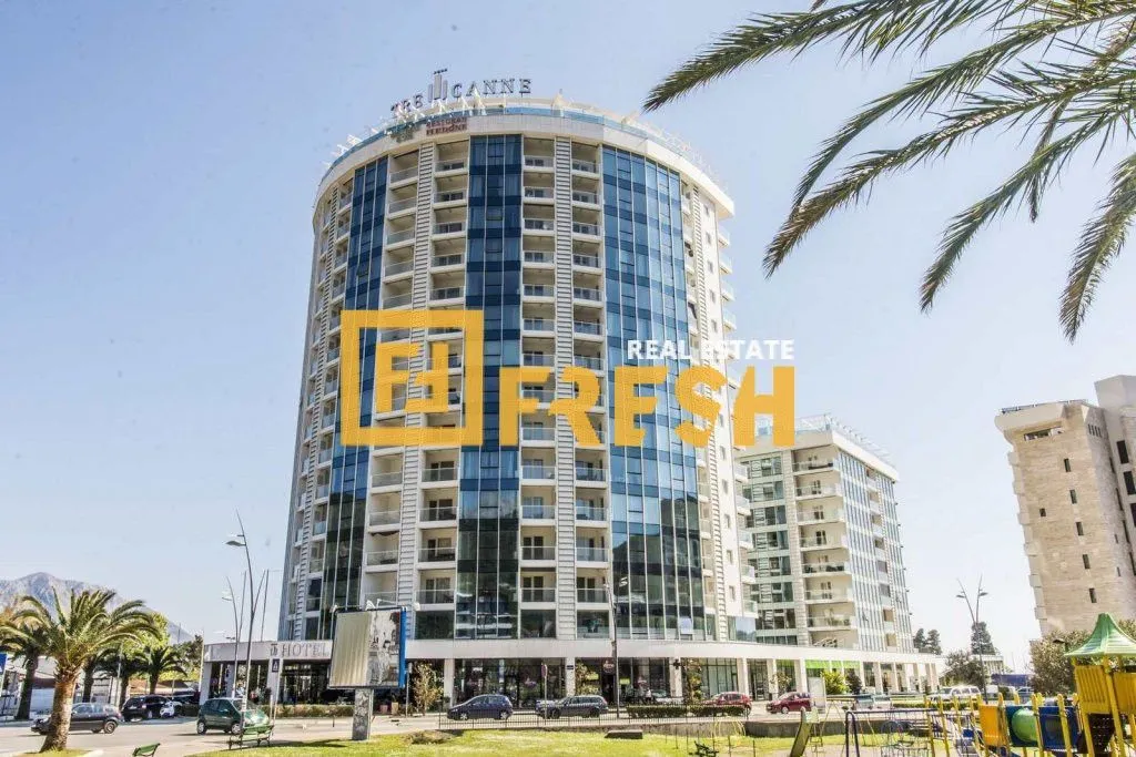 Sale, three bedroom apartment, 185m², Budva, Crna Gora