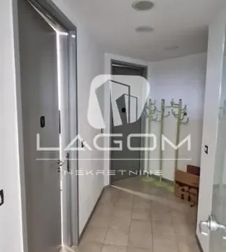Rent, office space, 772m², Novi Beograd Blok 67, Novi Beograd Sve Podlokacije - image 17