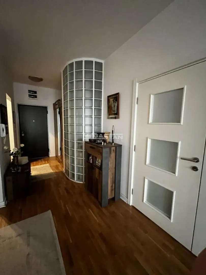Prodaja, dvosoban stan, 64m², Karaburma, Palilula Sve Podlokacije