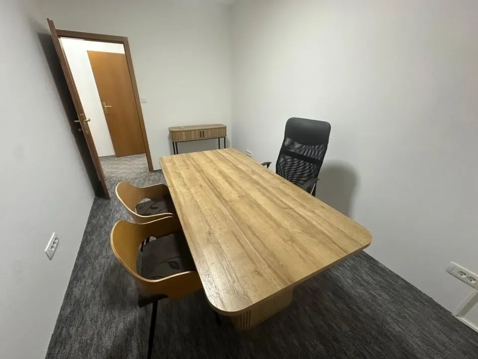 Rent, office space, 30m², Zagorič, Podgorica