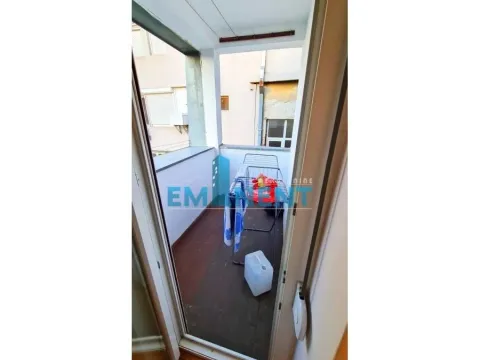 Rent, two bedroom apartment, 55m², Savski Venac, Beograd - image 10